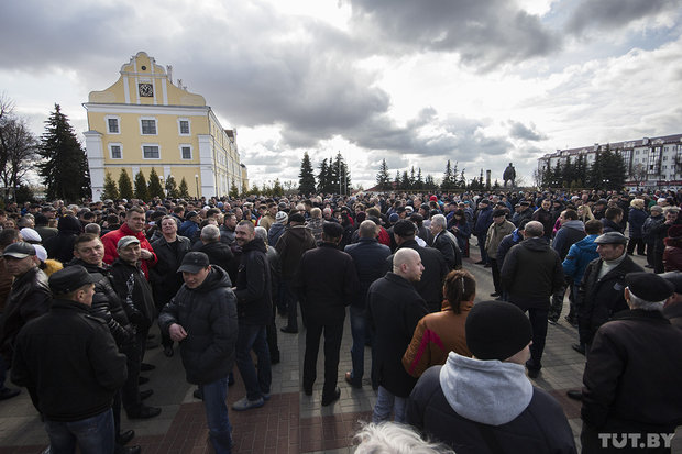 Пинск: солидарность растёт, репрессии ширятся