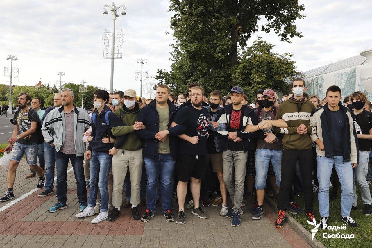 Belarusian society builds muscles – comments on the protests 14 July
